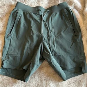 License to Train Linerless Short 7"